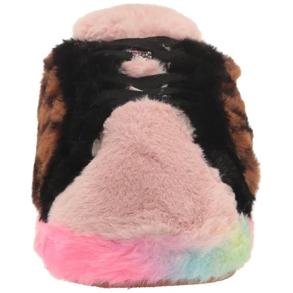Steve Madden Girl's Tara Slipper Colorful Pair With a Leopard Print With Star